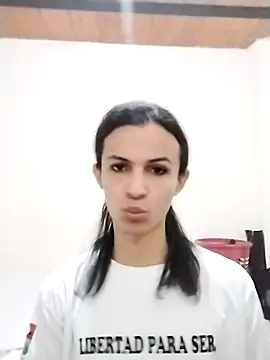 Show de Aisha_hotts777 na webcam