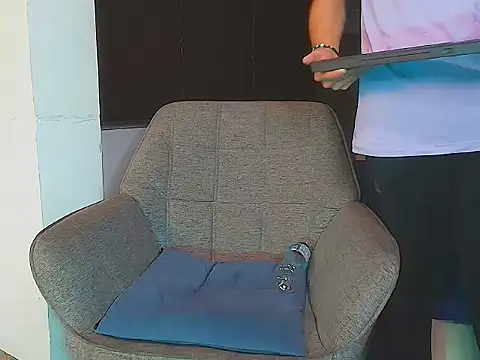 Tyler_McreyのライブXXXチャット