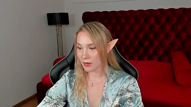 ElaraVoltage live XXX chat