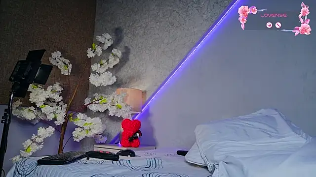 maaluh's Live XXX Chat
