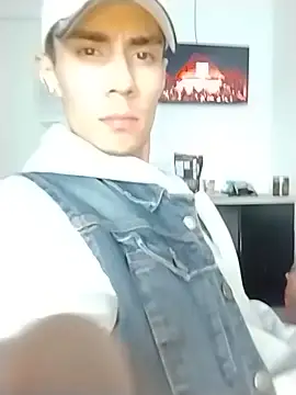 MateoCollins2026のライブXXXチャット
