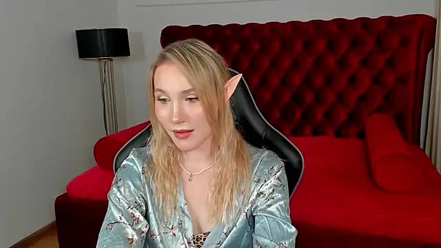 ElaraVoltage XXX чат на живо