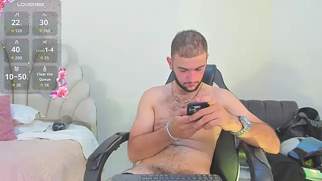 MaximusClark live XXX chat