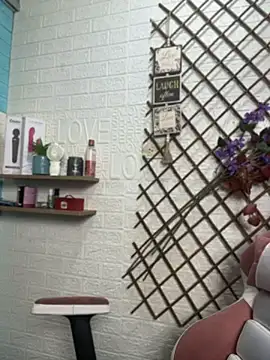 XXX chat uživo modela SALOME_KORLAND