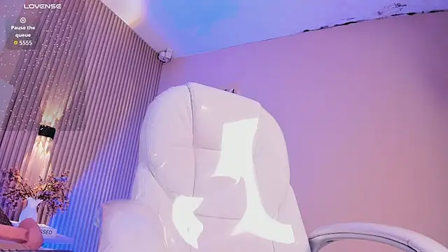 XXX chat uživo modela LisaLain