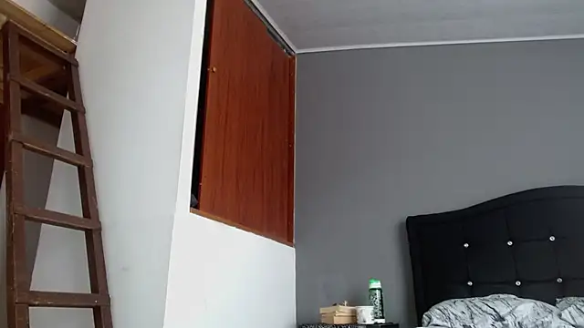 Emilia_1995's Live XXX Chat