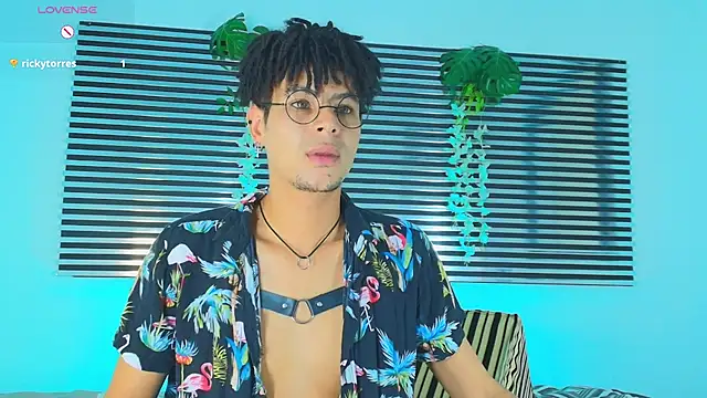 Chat +18 de ThiiagoSaeenz ao vivo