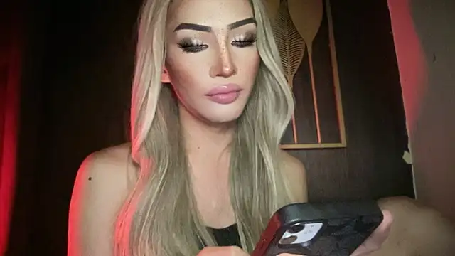 Alicegreenexx Adlı Modelin Canlı XXX Sohbeti
