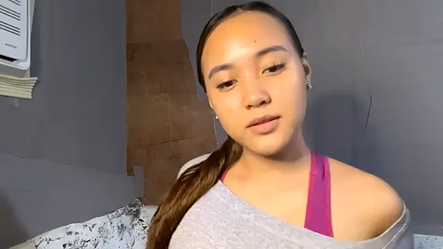 LelaHyske live XXX chat