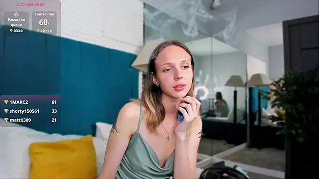 Chat +18 de EmmaGilmoree ao vivo