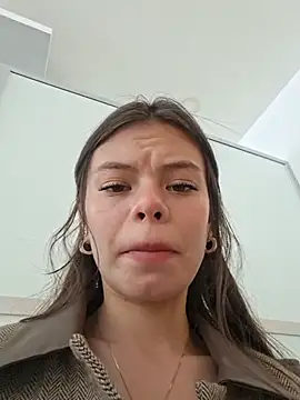 _Isabella-7 élő XXX-chatje