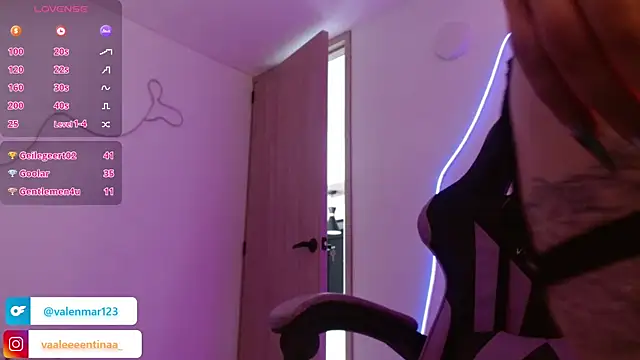 Layna_cold élő XXX-chatje