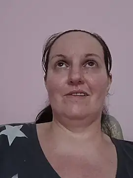 BustyLadyAlma – Live XXX-chat
