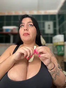 Vicky_Sixx élő XXX-chatje