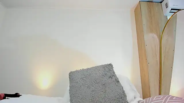 adhitii Live XXX-chat