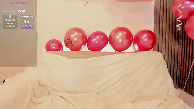 Czat XXX na żywo – Kiara_Curls