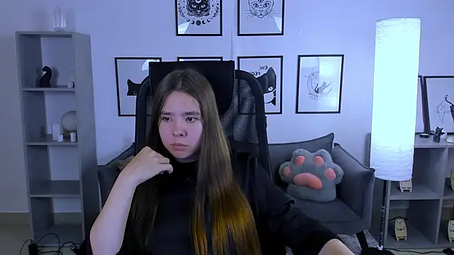 Chat +18 de SayaHeartnet ao vivo