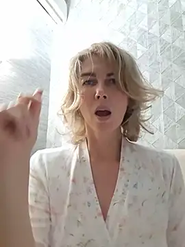 stellahere8 Live XXX Chat
