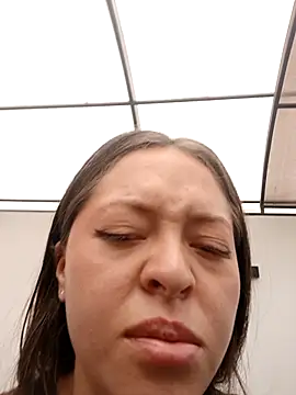 Chat XXX en directo de Selene_Amari
