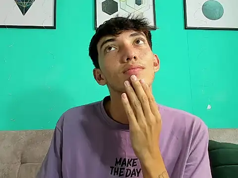 Онлайн чат XXX MaikolOrtizz