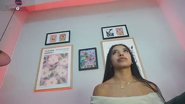 Tiffany_Low's Live XXX Chat