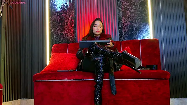 Chatroom XXX en direct de KaramStones