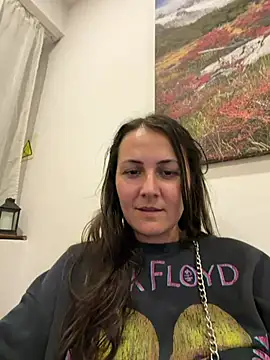 BrunetteNymph Chat XXX in diretta