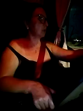Czat XXX na żywo – Milfa_nimfomana
