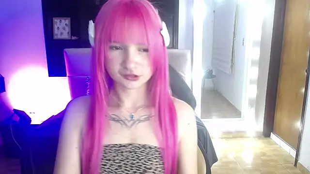Czat XXX na żywo – _Charlotte_Collins_