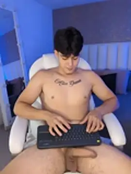 Онлайн чат XXX MaxCruz_