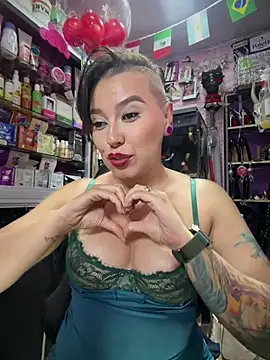 Chat XXX en directo de TamySweetness
