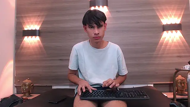 Chat +18 de Kevin_Brooks1 ao vivo