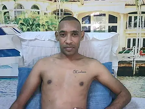 Chat +18 de IndianMagicMike ao vivo