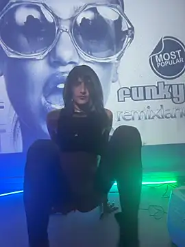 Vanesa69x 现场XXX聊天