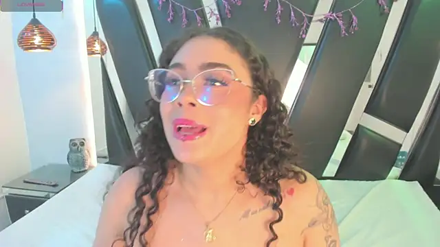 antonelllepiercee's Live XXX Chat