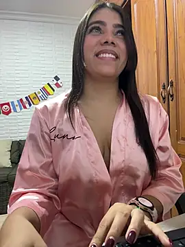 Luna_rousse26 Adlı Modelin Canlı XXX Sohbeti