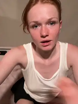 LillyBlush live XXX chat