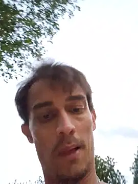 Chrisou73's Live XXX Chat