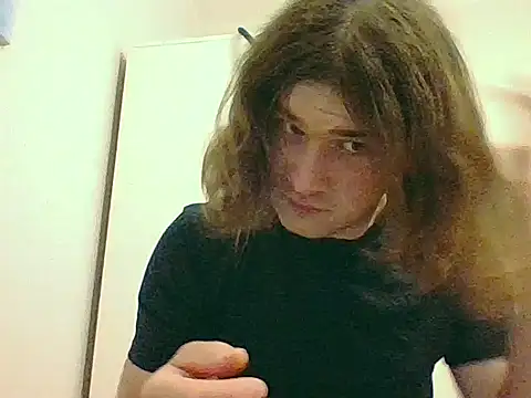Vevir345 Show in webcam