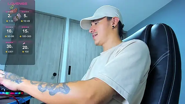 LOBO_ALPHA's Webcam Show