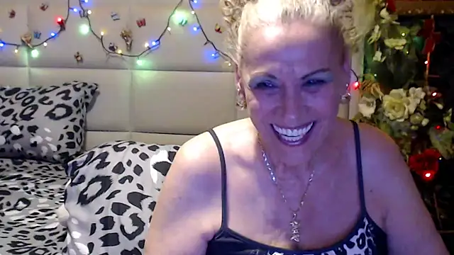 Chat +18 de HappyWomanOn ao vivo