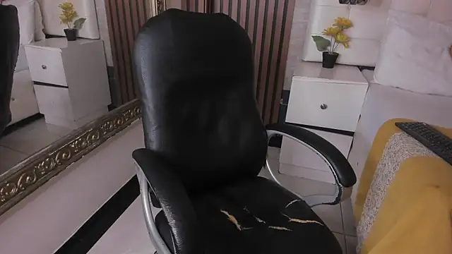 LeoRydeer Live XXX Chat
