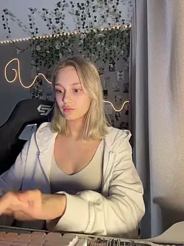 yer_gara élő XXX-chatje