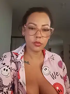 SexyyBigg44's Live XXX Chat