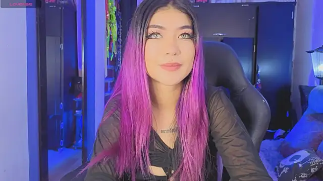 Chat +18 de Katyuska_Sg1 ao vivo