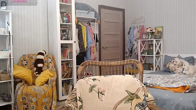 BloomingAllure's Live XXX Chat