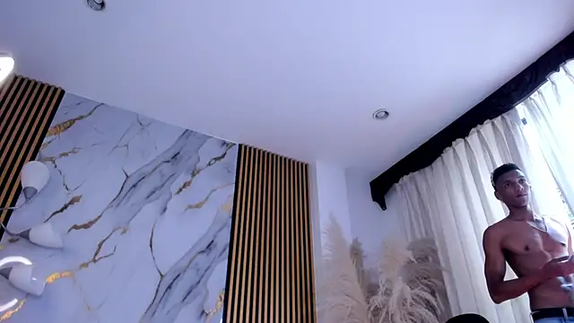 JulienSaint Chat XXX live