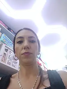 LunaZambrano Chat XXX in diretta