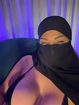 Amberonee31's Live XXX Chat