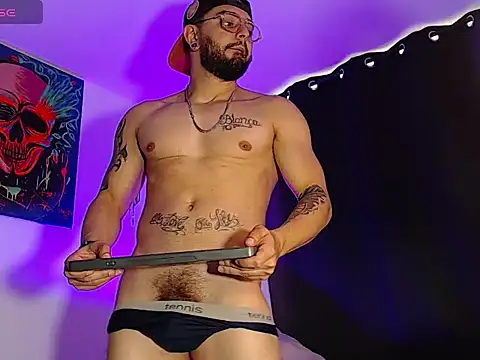 Axel_Stton 现场XXX聊天